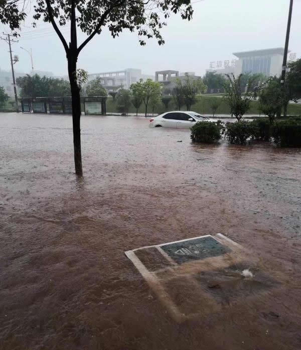 Kraftig regn i sydlige dele af Kina
